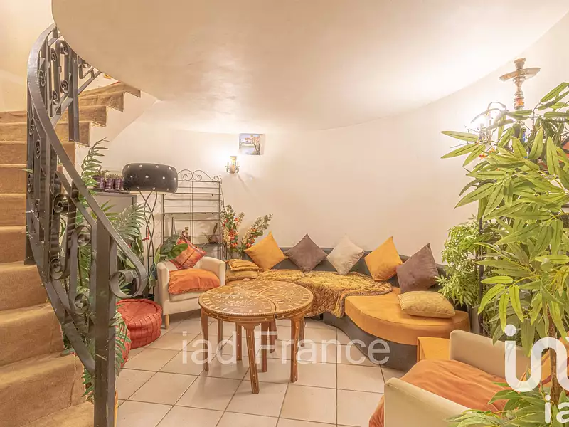Maison, 270 m²