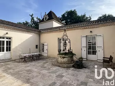 Maison, 713 m²