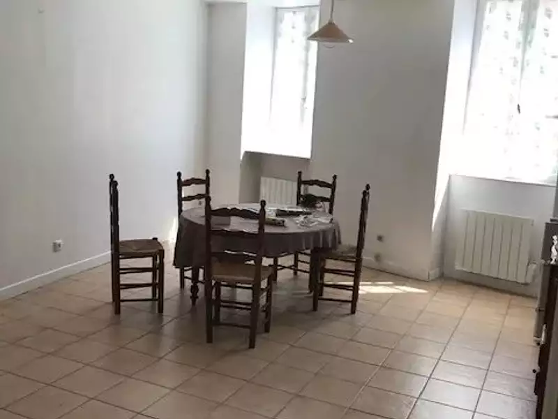 Immeuble, 150 m²