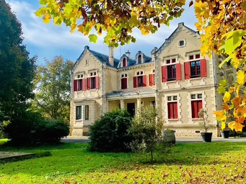 Maison, 634 m²