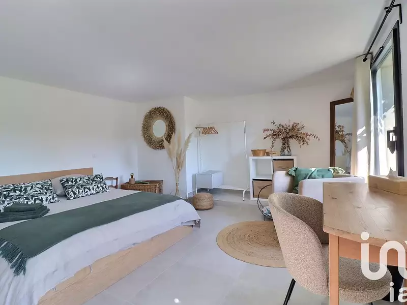 Maison, 222 m²