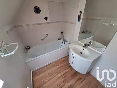 Maison, 196 m²