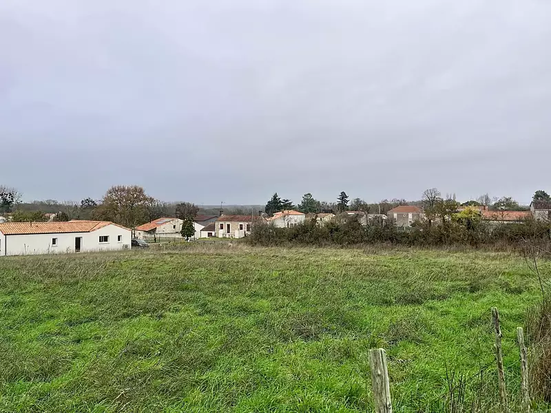 Terrain, 889 m²