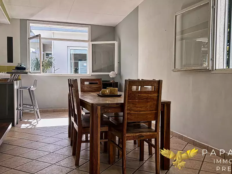 Maison, 359 m²