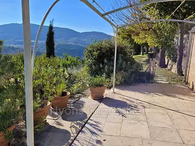 Maison, 333 m²