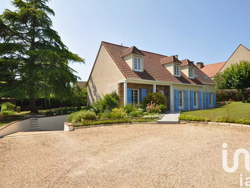 Maison, 180 m²
