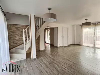 Maison, 163 m²
