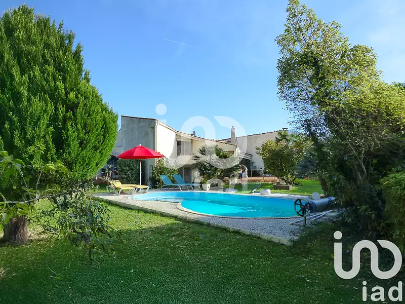 Maison, 174 m²
