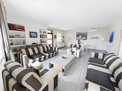 Maison, 297 m²