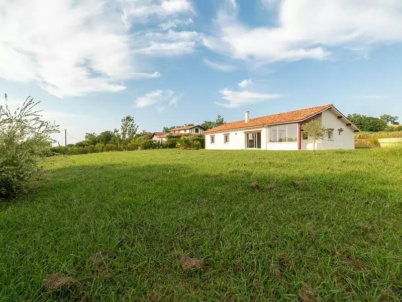 Maison, 99 m²