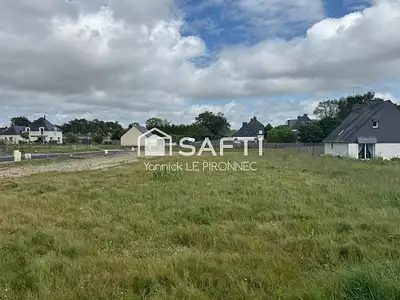 Terrain, 821 m²