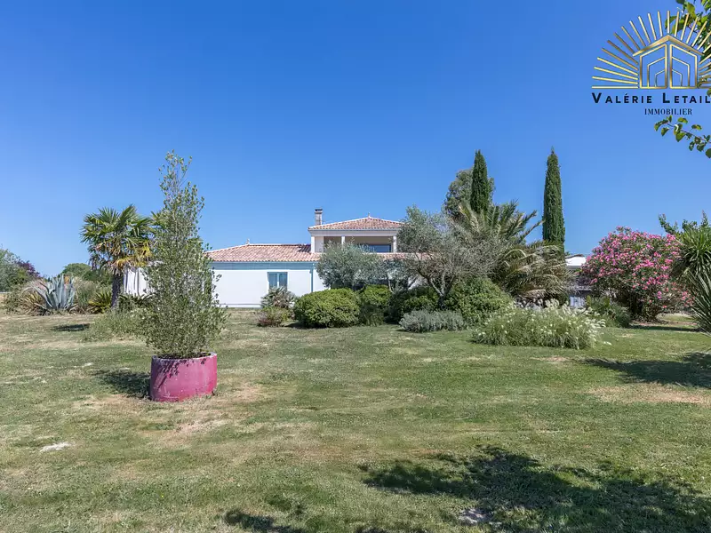 Maison, 249 m²