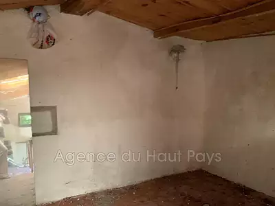 Terrain, 14 930 m²