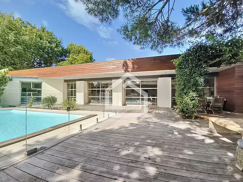 Maison, 174 m²