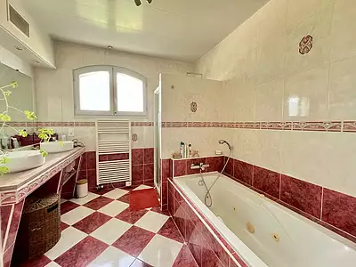 Maison, 210 m²