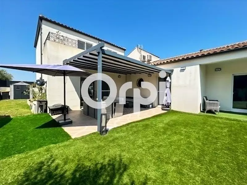 Maison, 140 m²