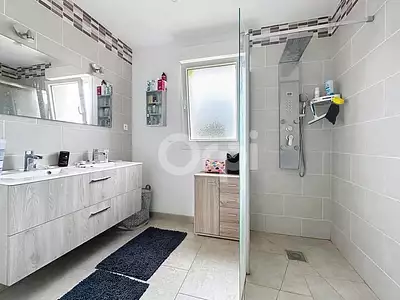Maison, 234 m²
