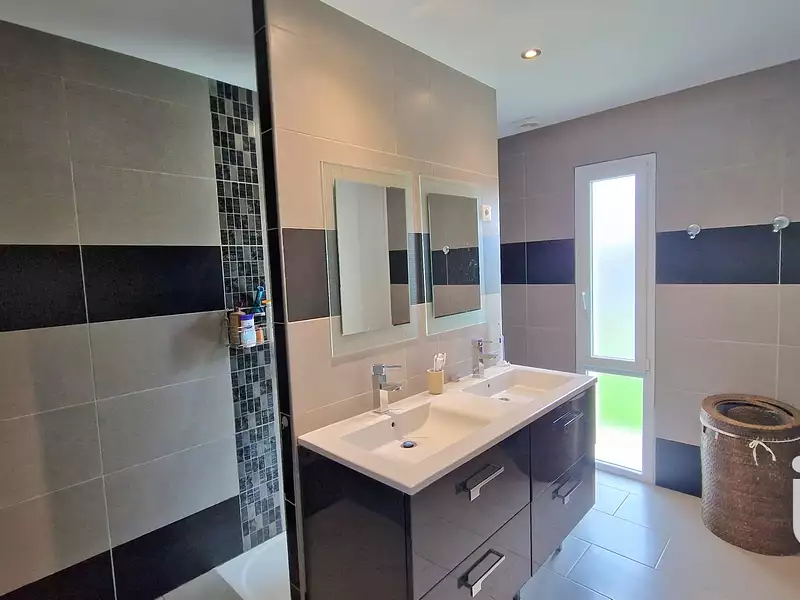 Maison, 138 m²