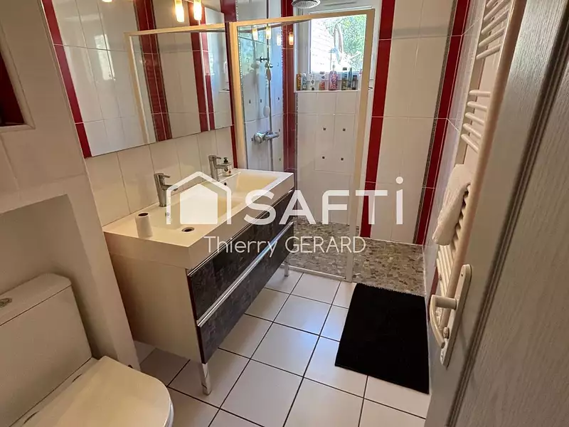 Maison, 175 m²