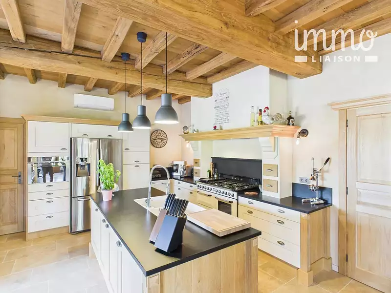 Maison, 266 m²
