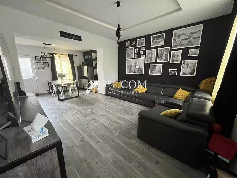 Maison, 151 m²