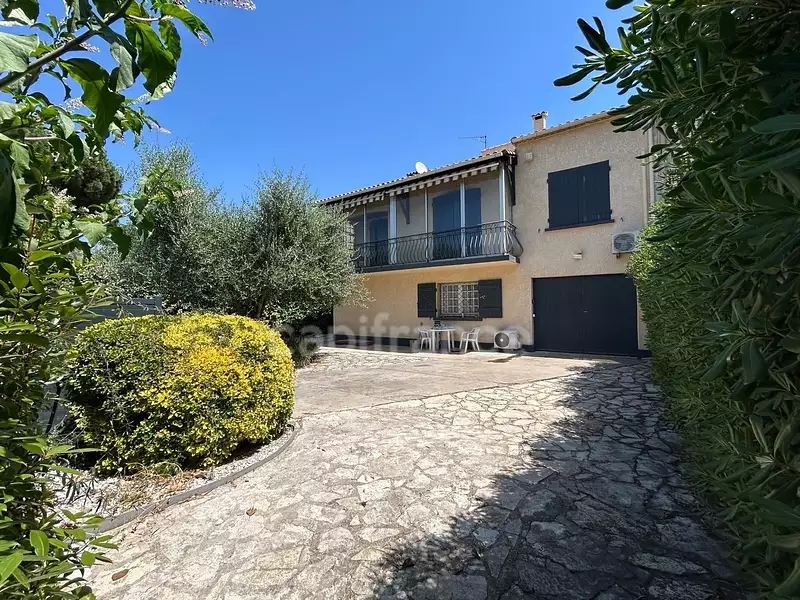 Maison, 148 m²