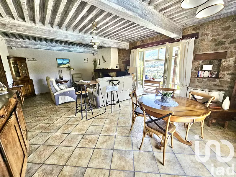 Maison, 186 m²