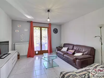 Maison, 177,6 m²