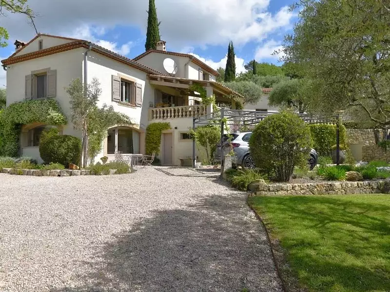 Maison, 283 m²