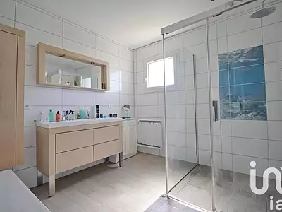 Maison, 146 m²