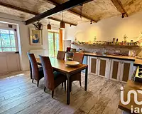 Maison, 245 m²