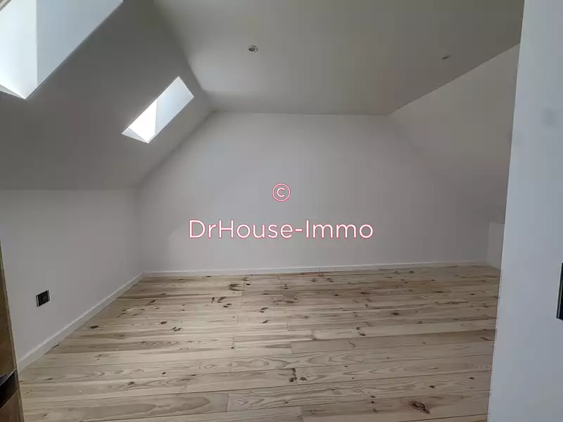 Maison, 220 m²