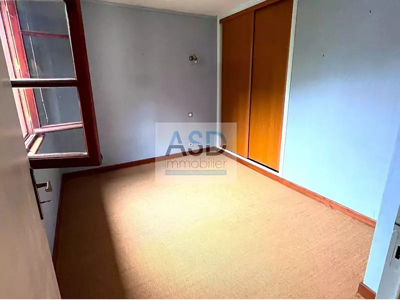 Maison, 240 m²