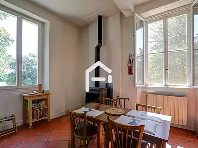 Maison, 537 m²