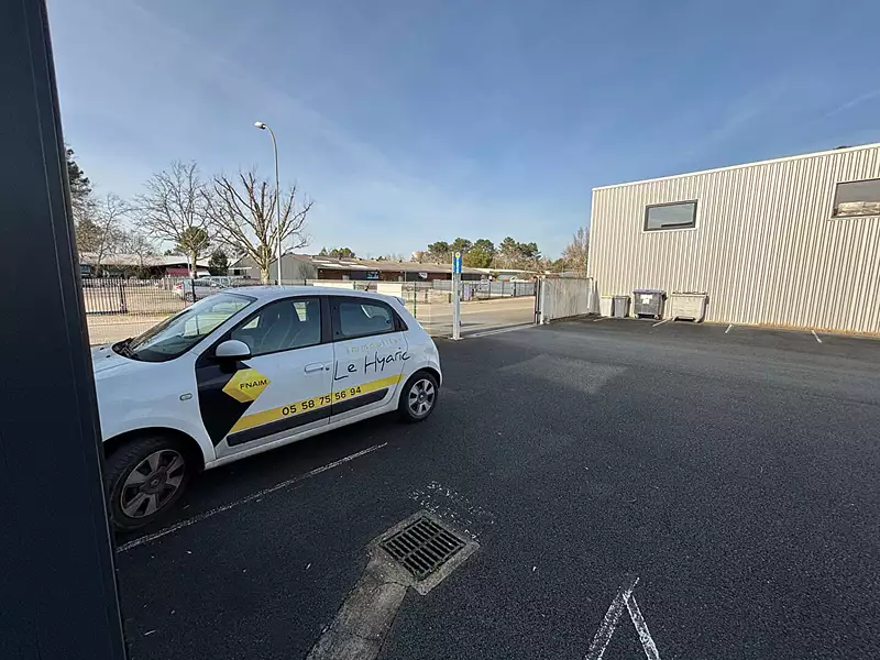 Divers, 250 m²