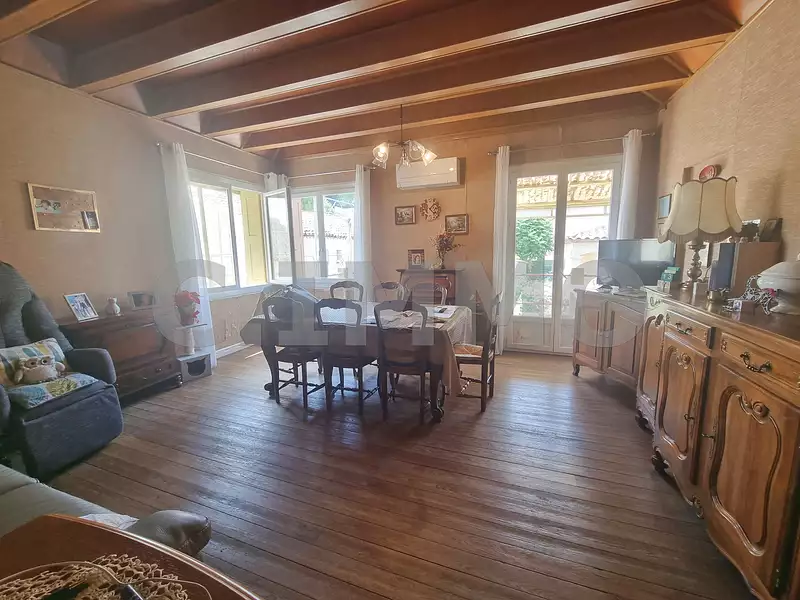 Maison, 181 m²
