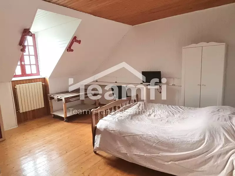 Maison, 245 m²
