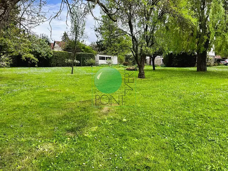 Terrain, 1 033 m²