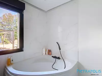Maison, 136,98 m²