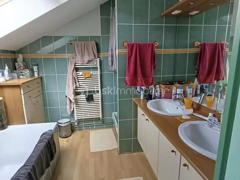 Maison, 186 m²