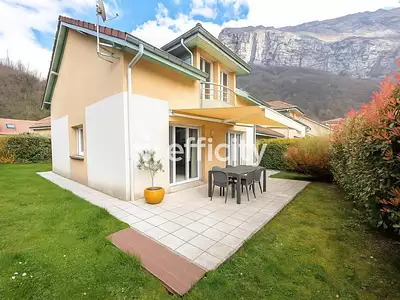 Maison, 159 m²