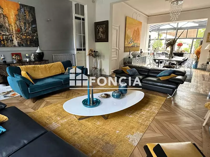 Maison, 274 m²