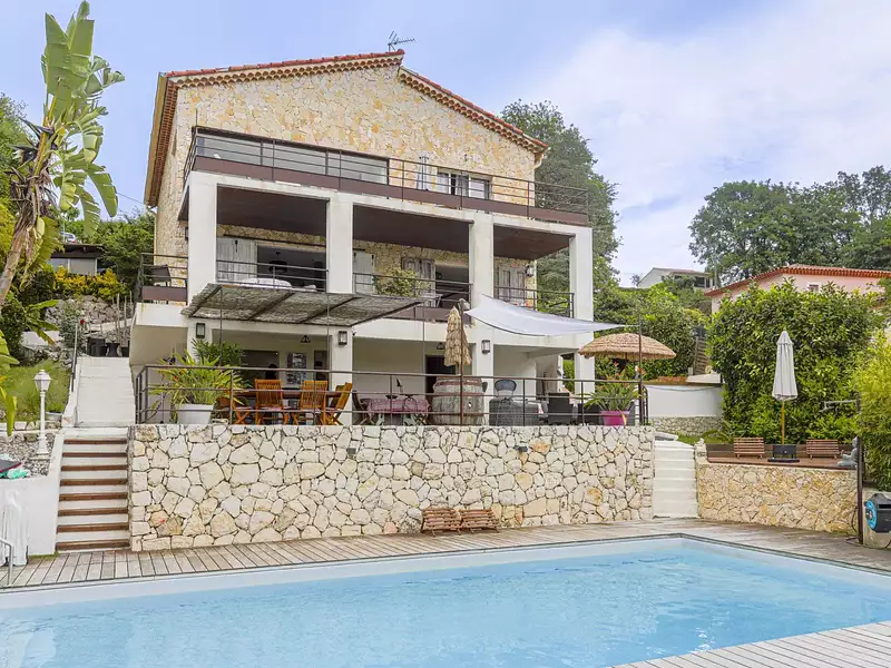 Maison, 210 m²