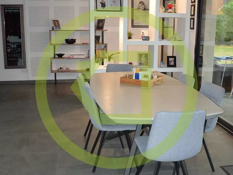 Maison, 175 m²