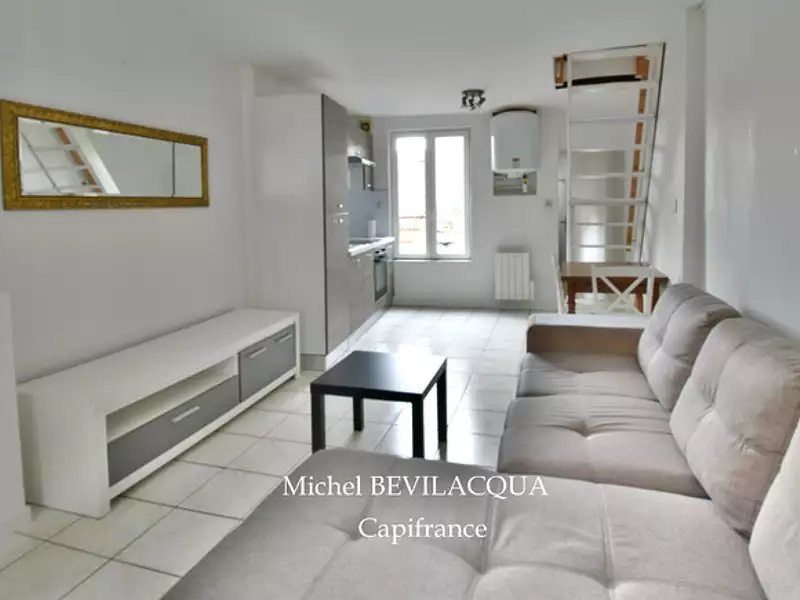 Immeuble, 145 m²