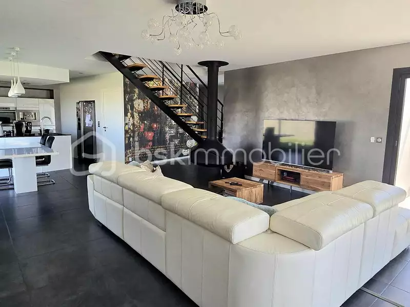 Maison, 165 m²
