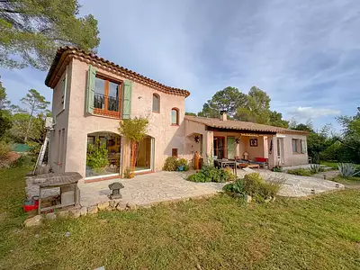 Maison, 195 m²