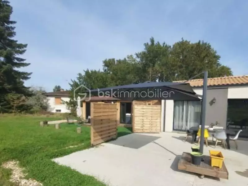 Maison, 93 m²