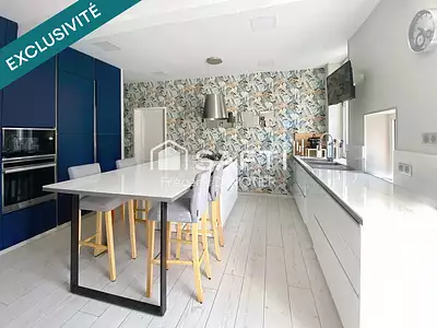 Maison, 369 m²