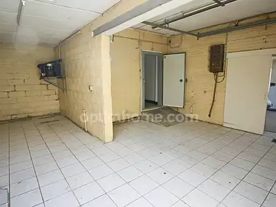 Immeuble, 375 m²